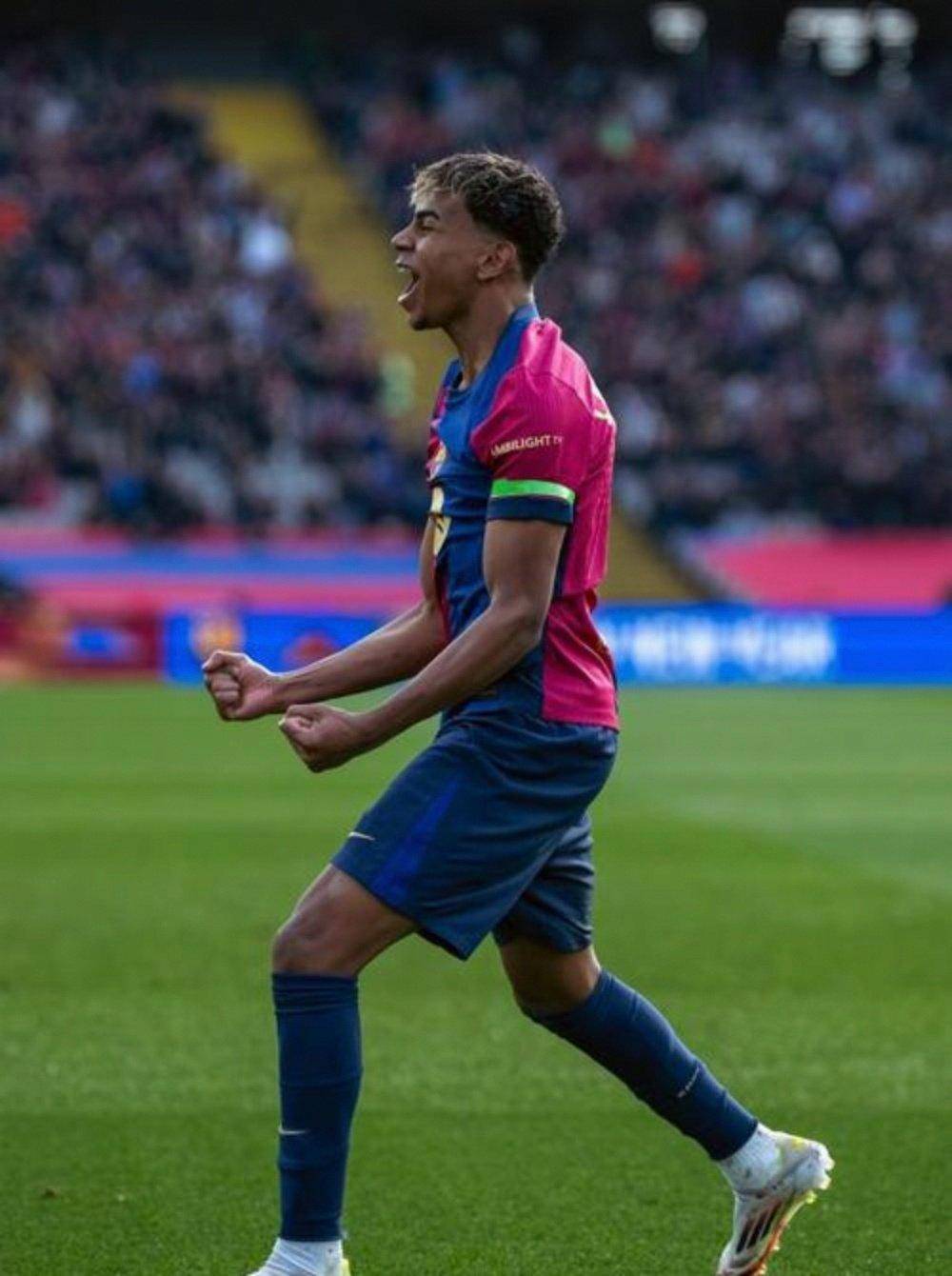 谁更强引热议，亚马尔数据全面占优，维尼修斯胜在关键战下的成熟表现引关注